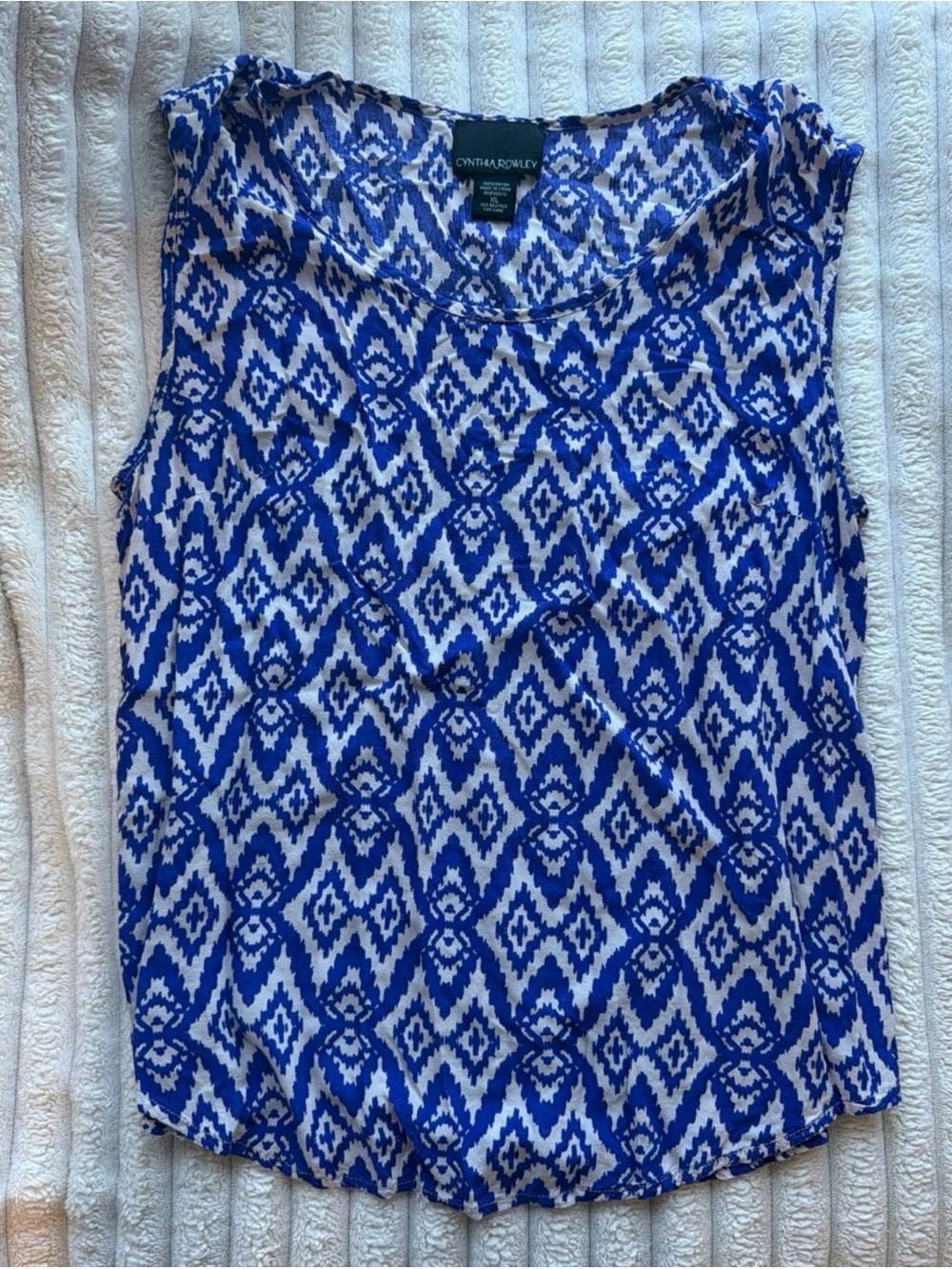 Cynthia Rowley Blue & White Sleeveless Geometric Print Top